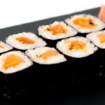 Maki salmón picante